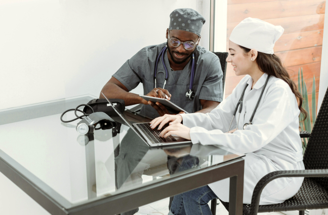 Doctors collaborating
